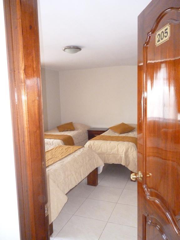 Hostal Fevilamir إيبارا الغرفة الصورة