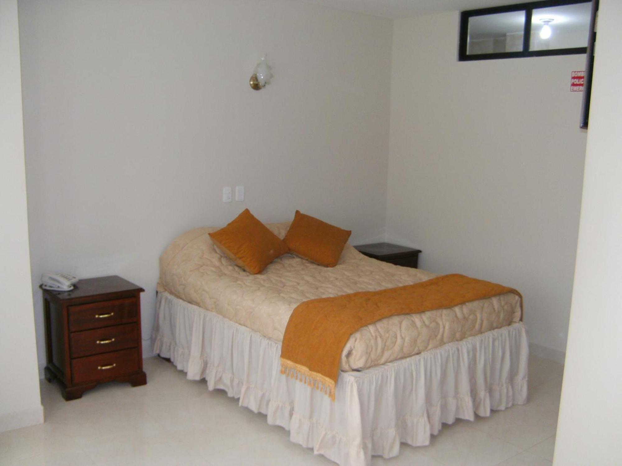 Hostal Fevilamir إيبارا المظهر الخارجي الصورة