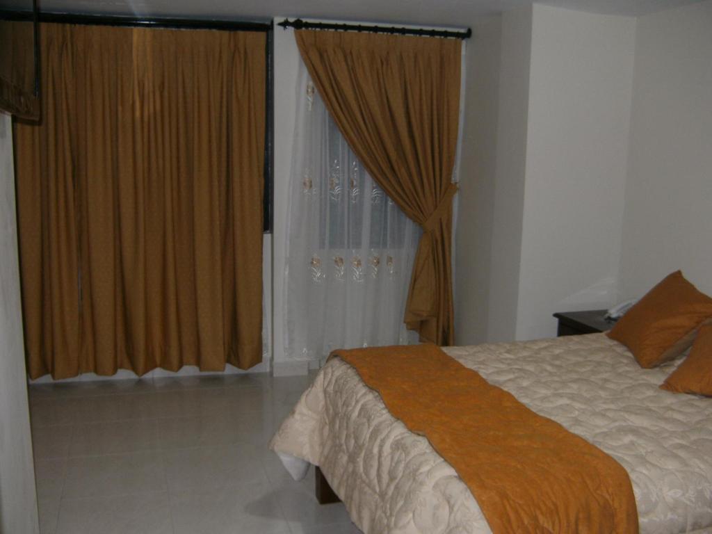 Hostal Fevilamir إيبارا الغرفة الصورة