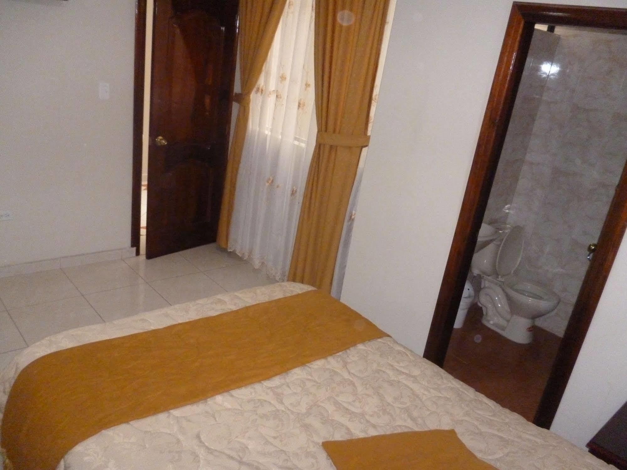 Hostal Fevilamir إيبارا المظهر الخارجي الصورة