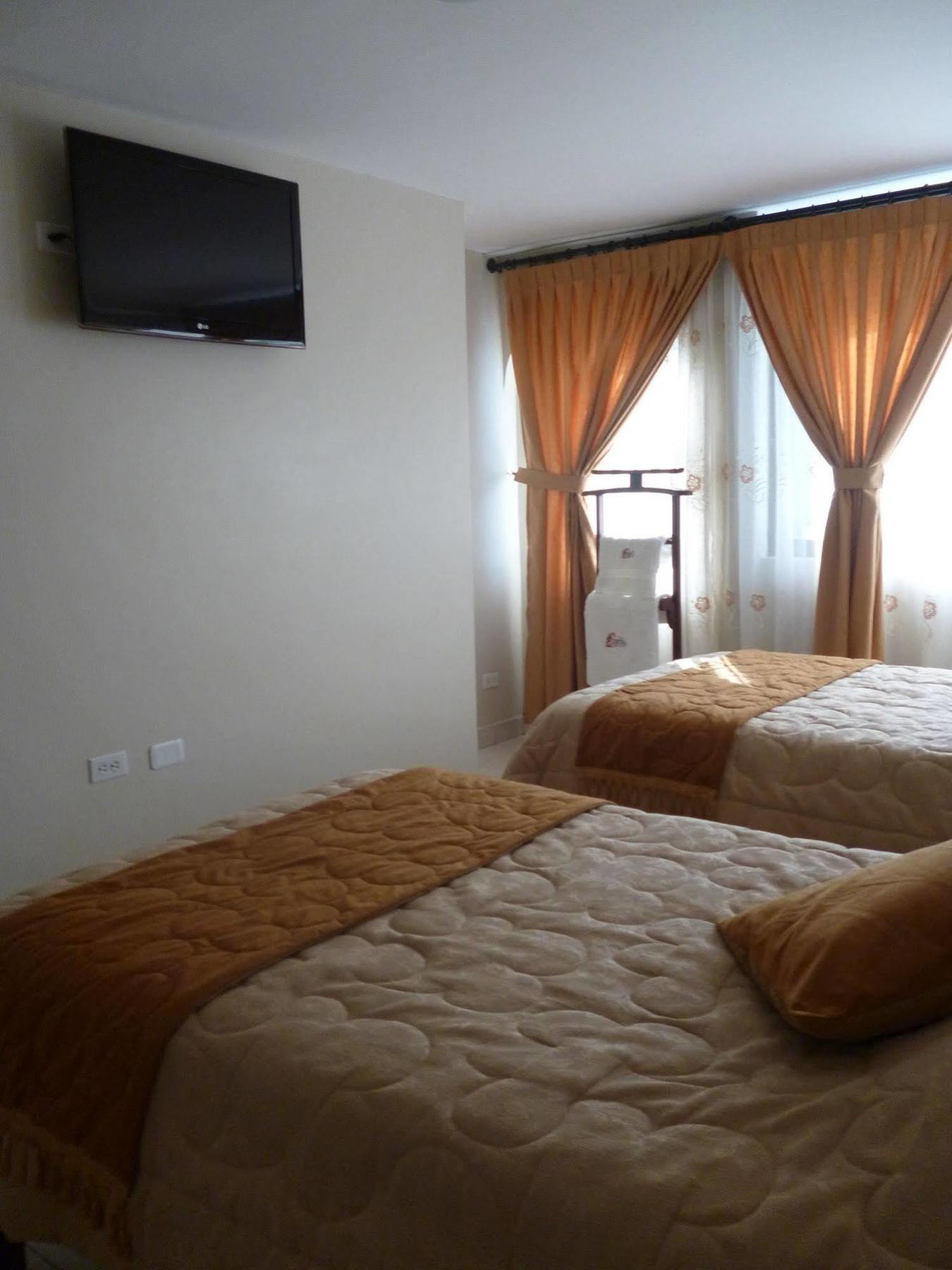 Hostal Fevilamir إيبارا المظهر الخارجي الصورة